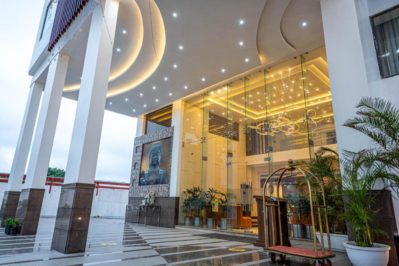 The Elite Lucknow Convention Hotel Екстериор снимка